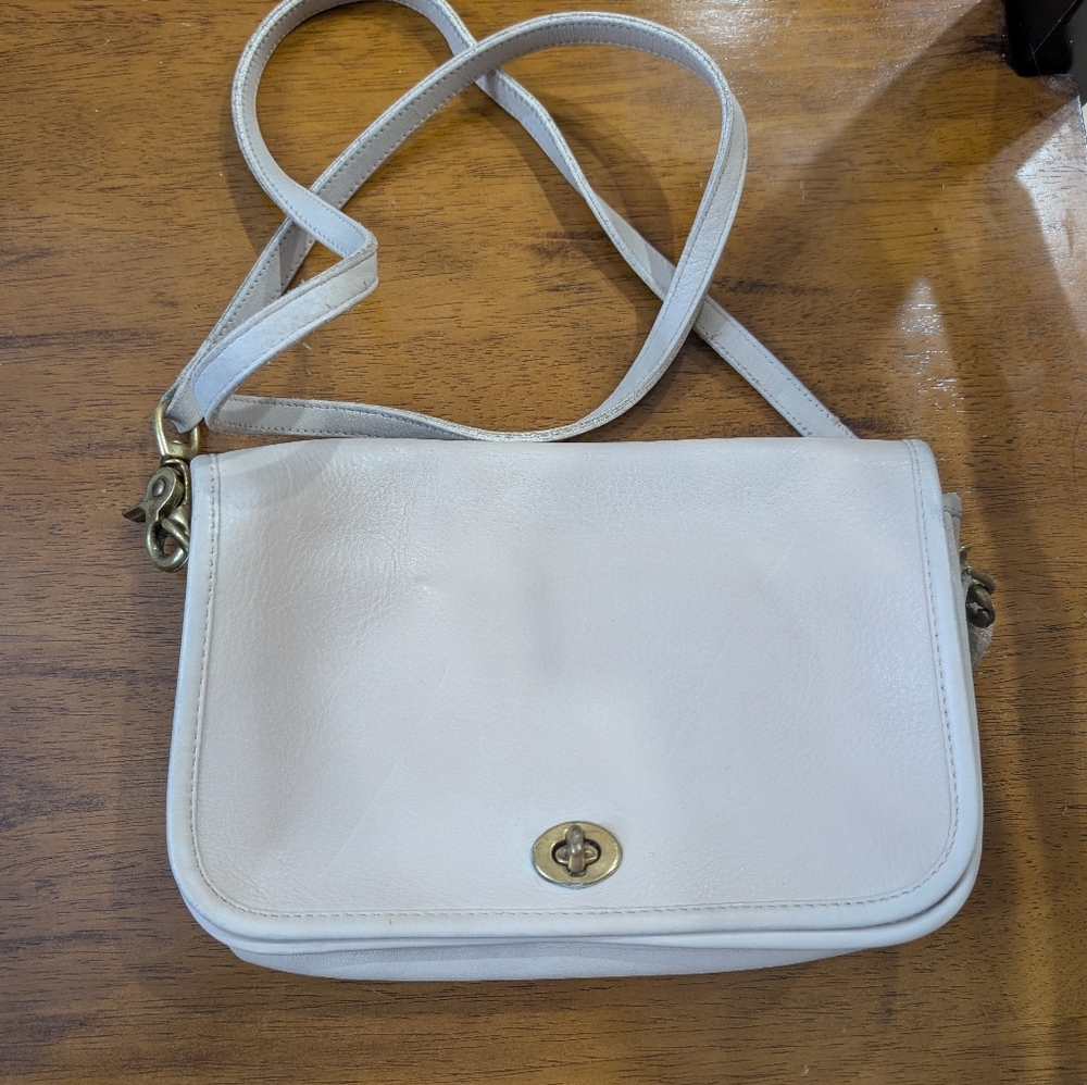Vintage Light Beige Coach  Bag 625-2825